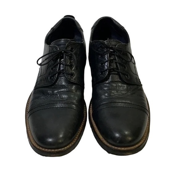 Red Tape | Black Oxfords - Picture 1 of 6